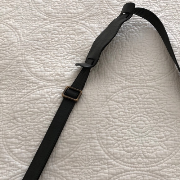 BALENCIAGA distressed messenger bag - Picture 3 of 8